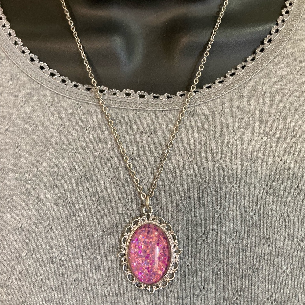 Sweetheart hand-painted pendant